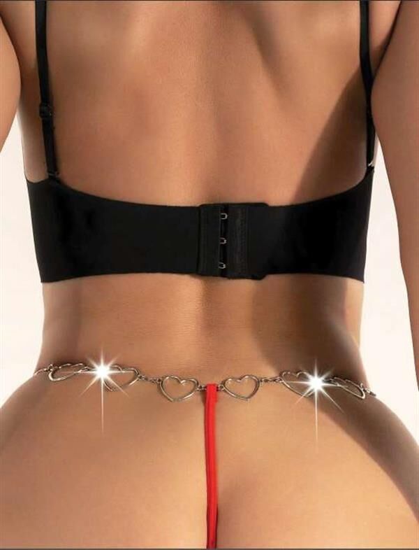 Scarlest Kalpli Metal Aksesuarlı Fantezi Kırmızı String Tanga