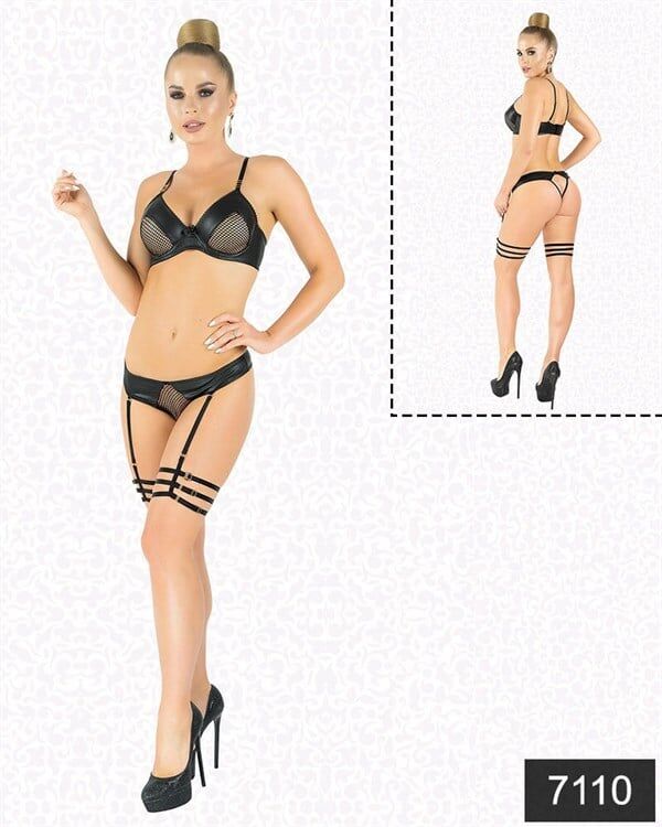 Scarlest Balenli Mat Lateks Takım