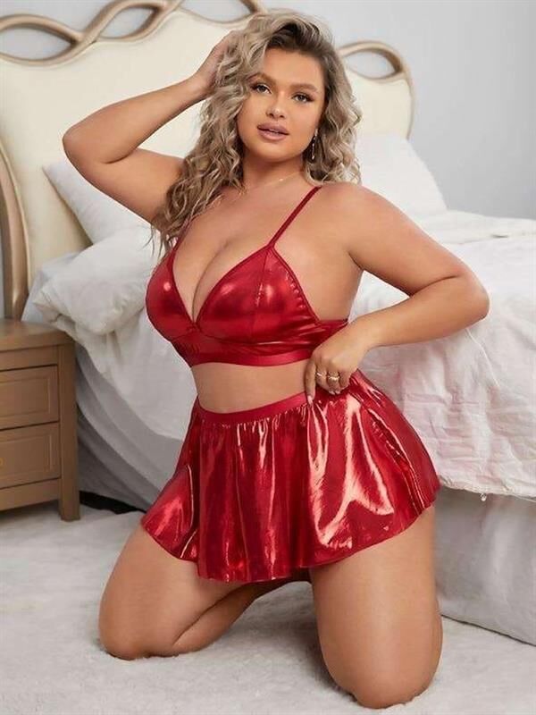 Scarlest Büyük Beden Kırmızı Deri Etekli Fantezi Kostüm