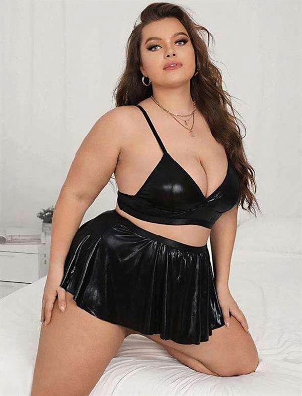 Scarlest Büyük Beden Siyah Deri Etekli Fantezi Takım