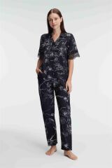 Scarlest Yarım Kollu V Yaka Kadın Viskon Çiçek Desenli Yazlık Dokuma Dantel Detaylı Pijama Takımı