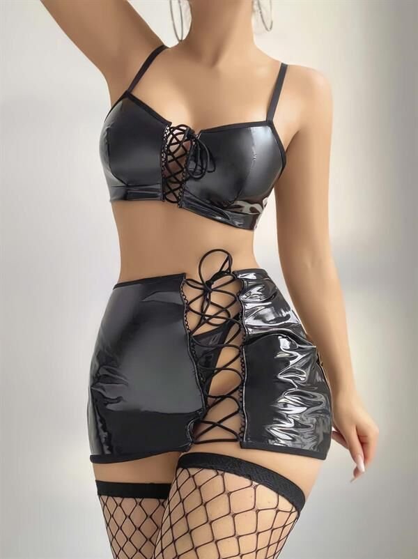 Scarlest Siyah İp Dekolteli Mini Etekli Fantezi Parlak Deri Kostüm