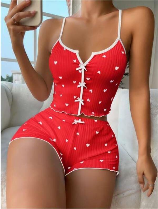 Scarlest Kırmızı Üstüne Beyaz Kalp Desenli Askılı Şortlu Pijama Takımı