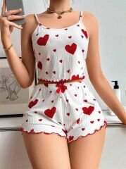 Scarlest Pamuklu Beyaz Üstüne Kırmızı Kalp Desenli Askılı Şortlu Pijama Takımı