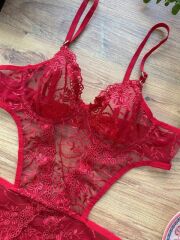 Scarlest Çiçek Desenli Kırmızı Bodysuit