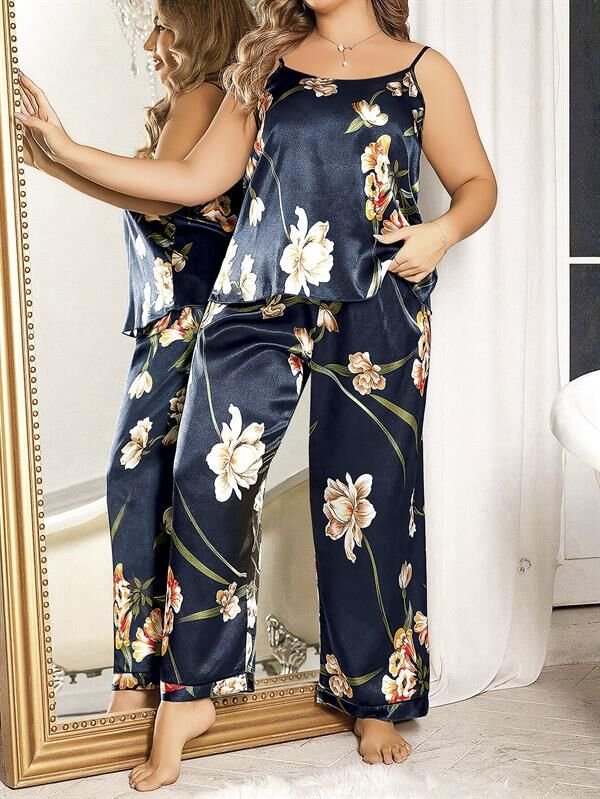 Scarlest Büyük Beden Mavi Üstüne Çiçek Desenli İnce Askılı 2'li Saten Pijama Takımı
