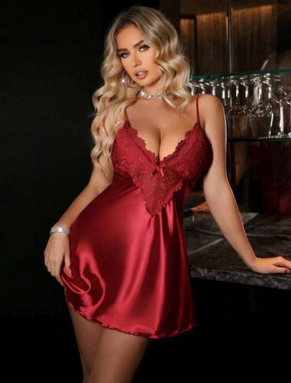 Scarlest Kırmızı Dantel Detaylı İnce Askılı Saten Mini Gecelik