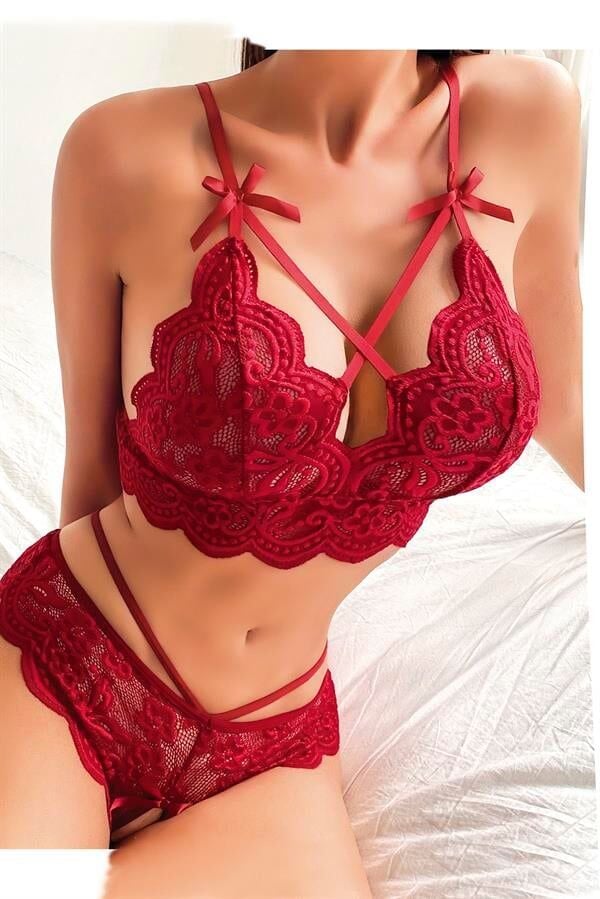 Scarlest Özel Bölgesi Açık Seksi Bustiyerli Sütyen Külot Takım