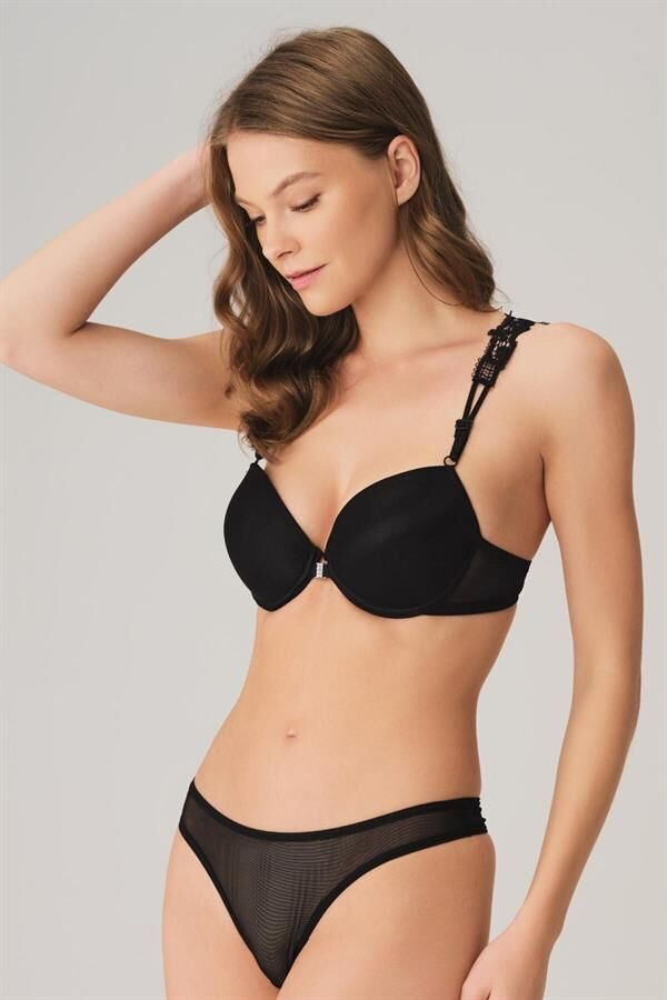 Scarlest Balenli Destekli Dolgulu Sırt Detaylı Dantelli Sütyen ve String Takım