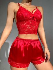 Scarlest Kırmızı Dantelli Büstiyer İnce Askılı Saten Şortlu Takım